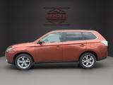 Mitsubishi Outlander ClearTec Intense 4WD (7-Sitze-Automa.) - gebrauchte Mitsubishi Outlander aus dem Jahr 2012