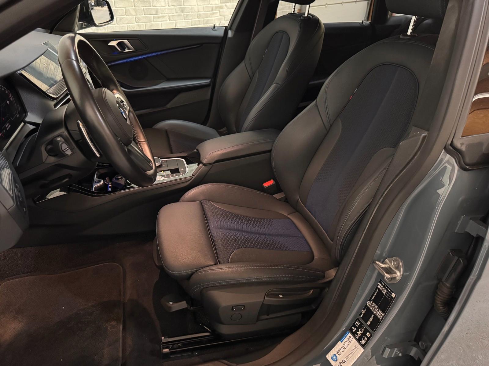 BMW M235i xDrive/PERFORMANCE M/19 Zoll /LED/AMBIENTE