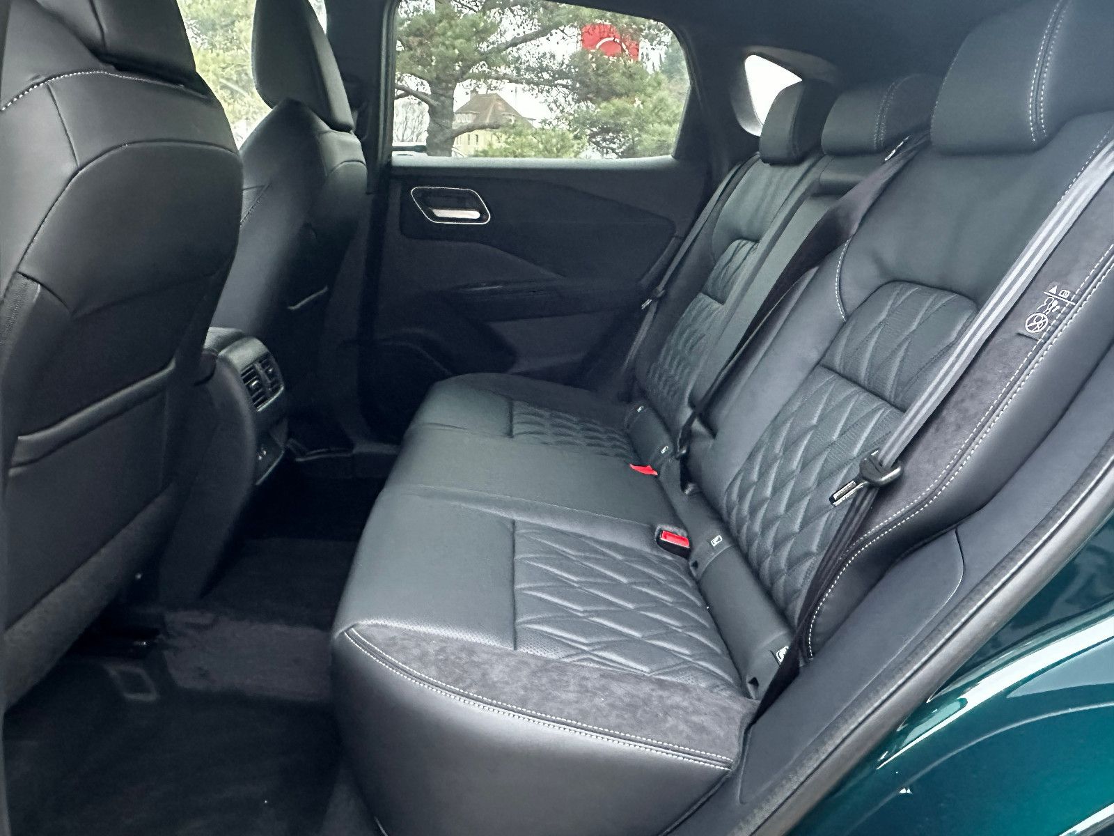 Fahrzeugabbildung Nissan Qashqai Tekna + e-Power