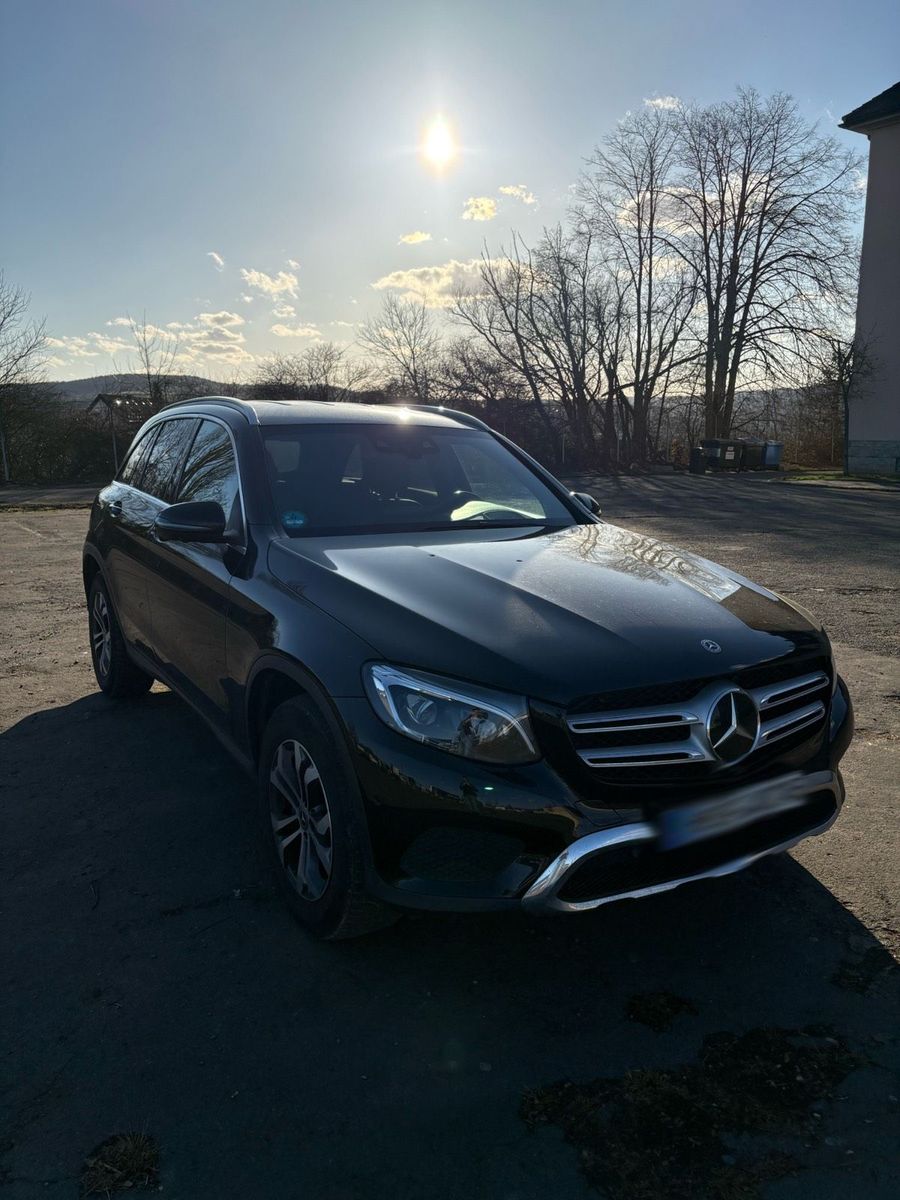 MERCEDES-BENZ Glc 250d Exclusive Line viel Ausstattung