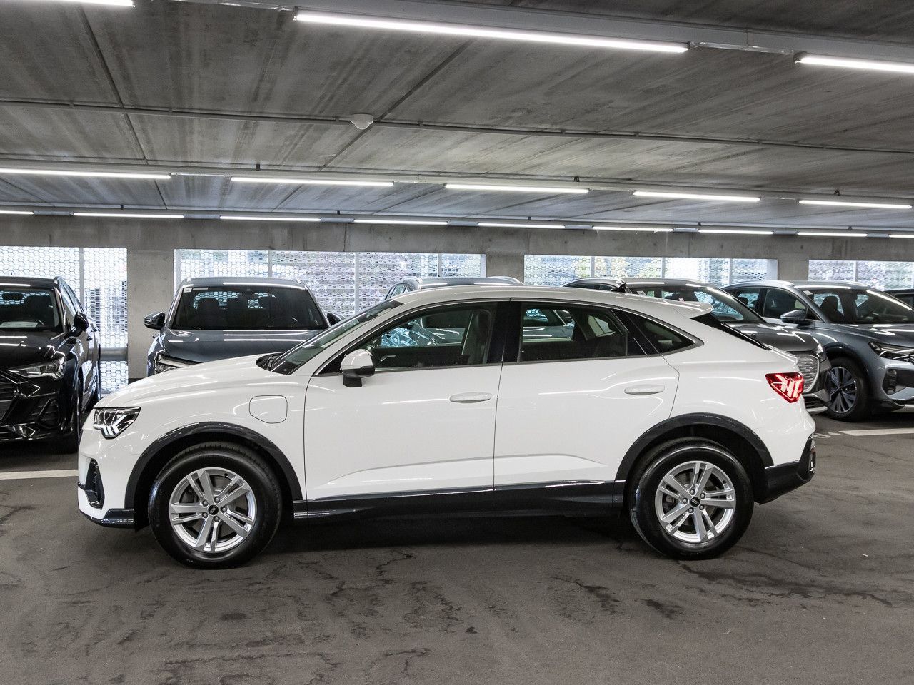 Audi Q3 Sportback 45 TFSI e LED Keyless virtCo 360° imagem 3