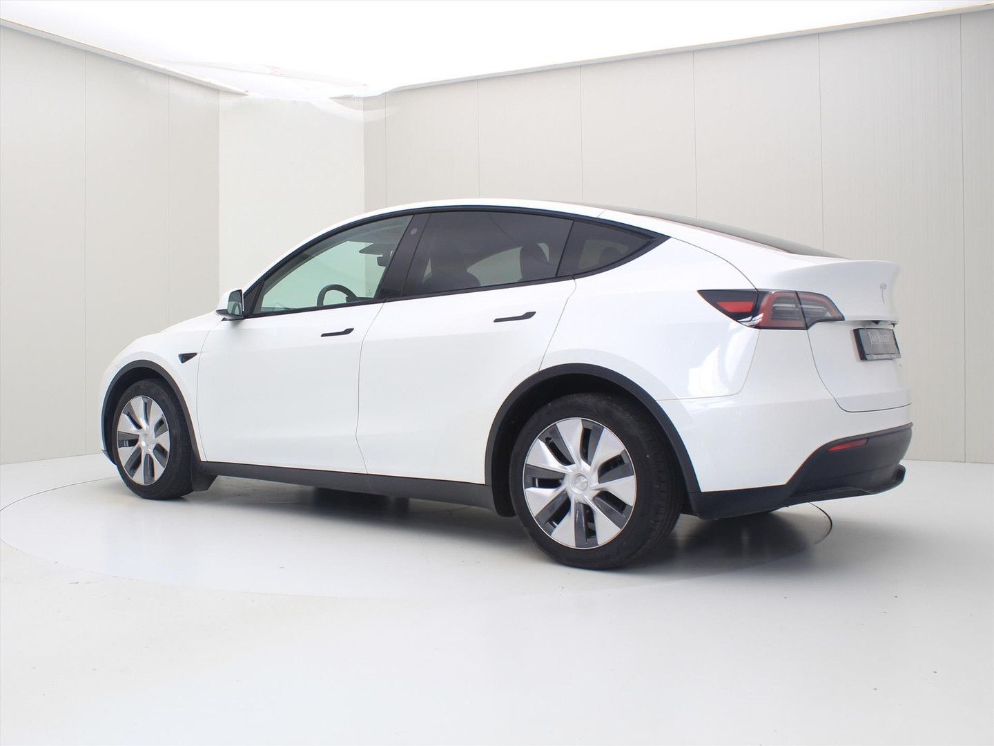 Tesla Model Y Long Range RWD 75kWh 299pk 94.5% SoH [ A imagem 3