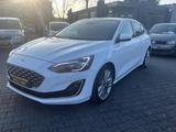 Ford Focus Vignale 1.5 LederNavi49TKMHeadup Xenon1.Hd - Ford Focus: 1.4