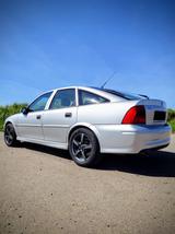 Opel Vectra 1.8 16V - - gebrauchte Opel Vectra aus dem Jahr 2000