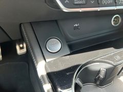 Fahrzeugabbildung Audi A4 Avant 45 TDI edition one quattro ACC LED 360°