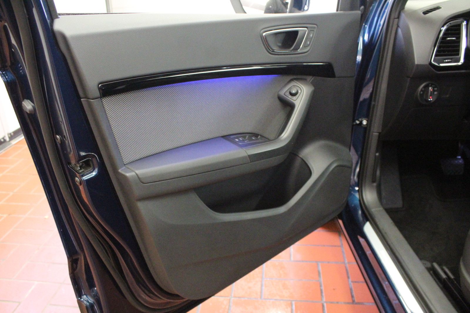 Fahrzeugabbildung SEAT Ateca 1.5 TSI ACT 110kW Xcellence DSG *Winterräd