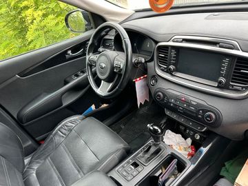 KIA Sorento - 5