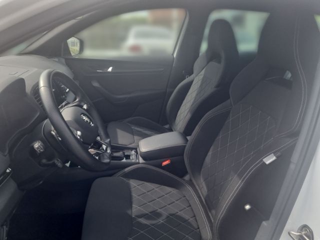 Fahrzeugabbildung SKODA Karoq 1,5 TSI DSG Sportline NAVI LED MATRIX AHK