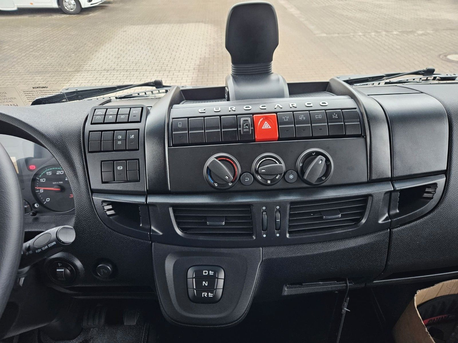Fahrzeugabbildung Iveco Krankipper ML180E32K EVI_E