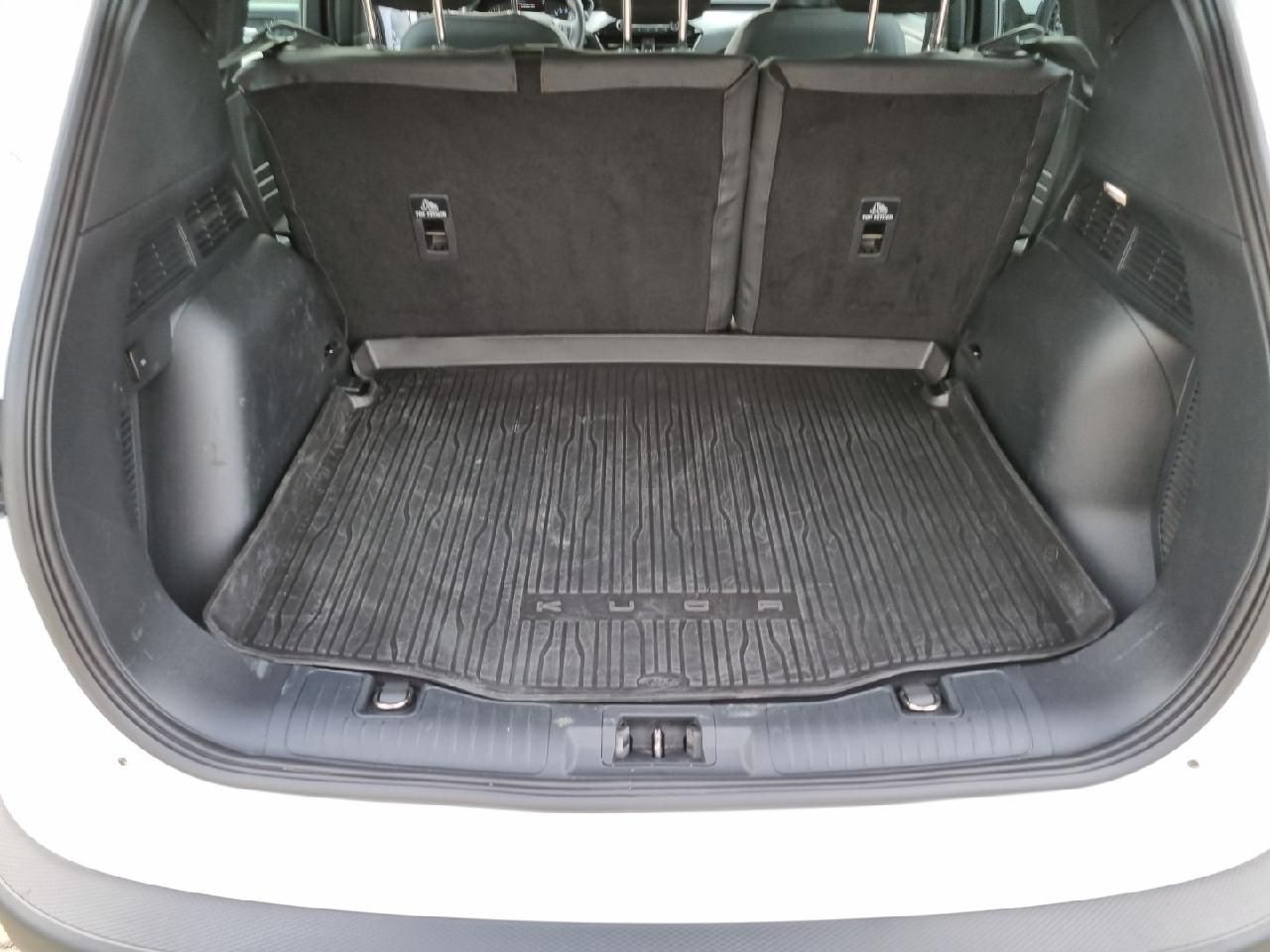 Fahrzeugabbildung Ford Kuga Cool & Connect