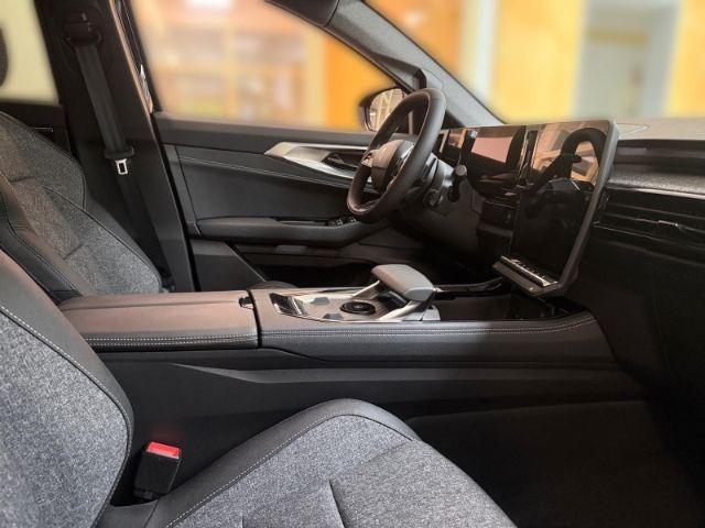 Fahrzeugabbildung Renault Austral Techno Hybrid+Winter+Familien-Paket