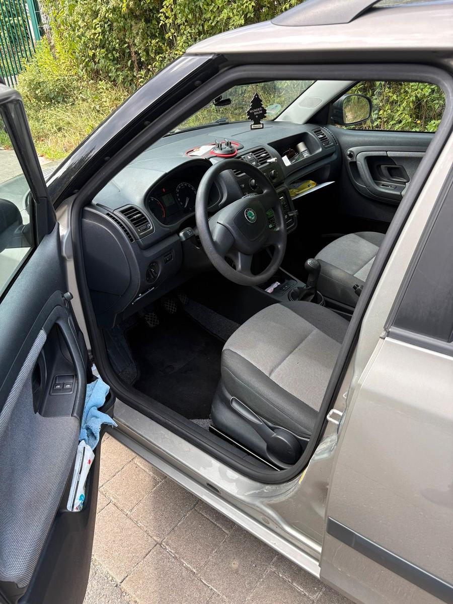 Skoda Fabia 2009 — photo 10