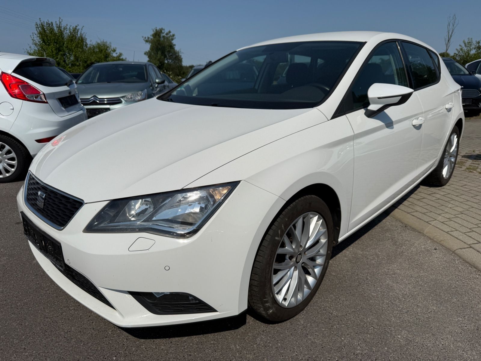 SEAT Seat Leon Benzin 1.4 TSI Navi top Zustand !
