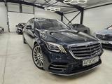 Mercedes-Benz S 560 4MATIC L 89000km/Burmester/Alcantara - blaue Mercedes-Benz S 560
