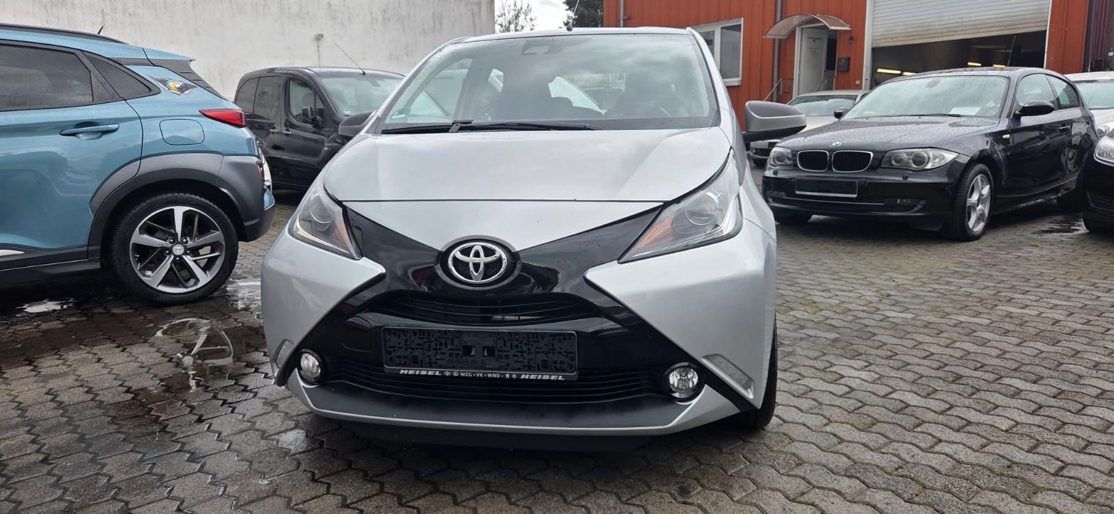 Toyota Aygo AYGO x-play Edition-S 1,0 *1-Hand*