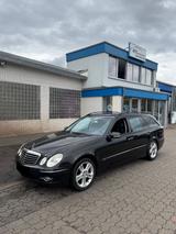 Mercedes-Benz Mercedes E 320 Cdi  Avantgarde * Ahk *Auto... - Mercedes-Benz E 320 in Düsseldorf