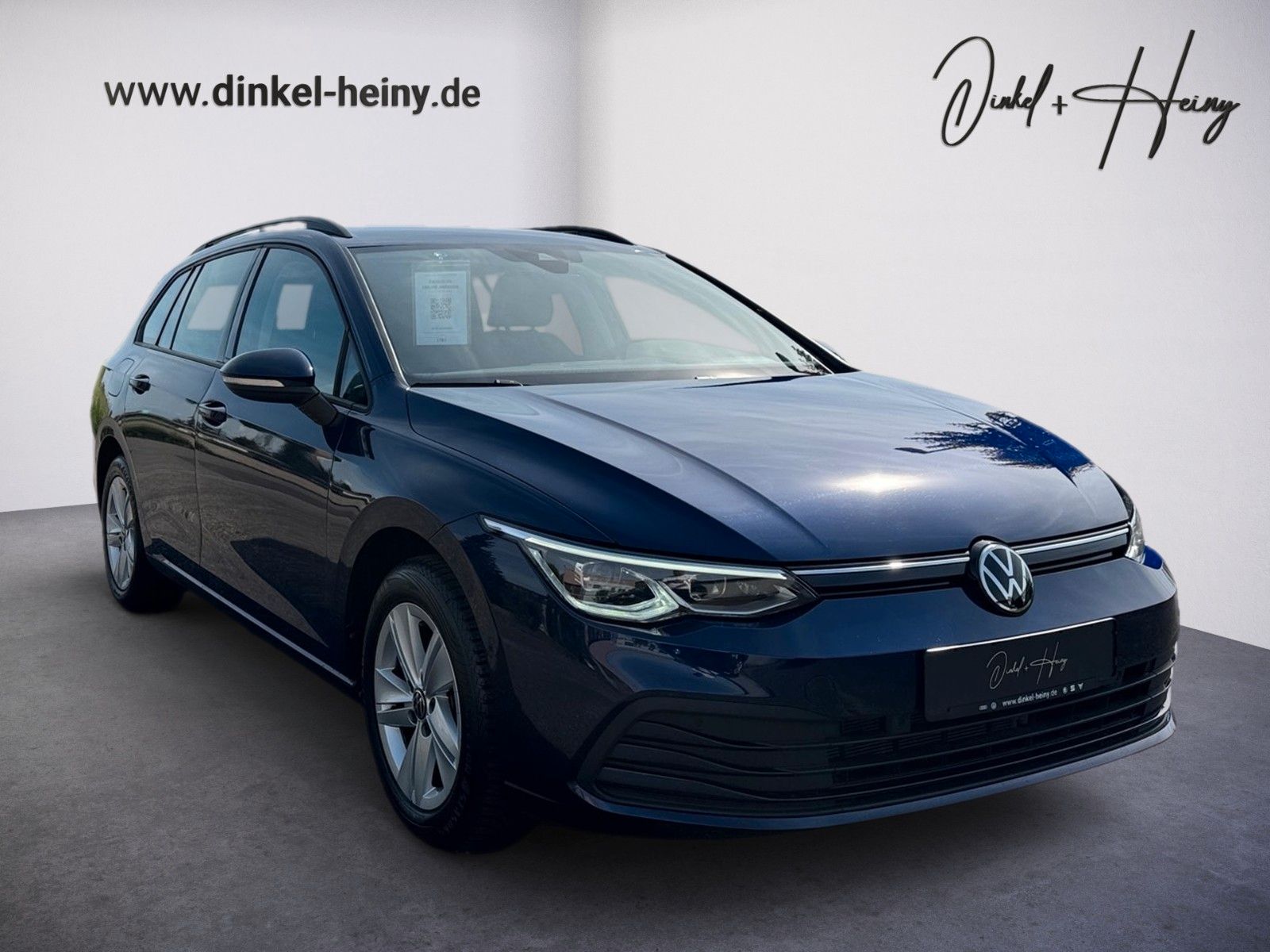 Fahrzeugabbildung Volkswagen Golf VIII Variant Life 1.0 eTSI