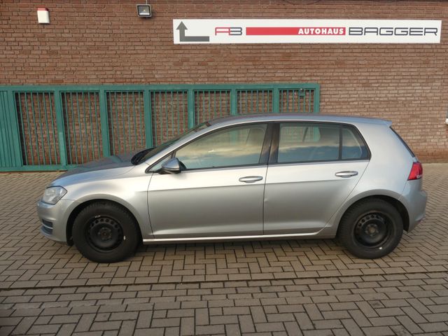 Volkswagen Golf VII Lim. Trendline  DSG