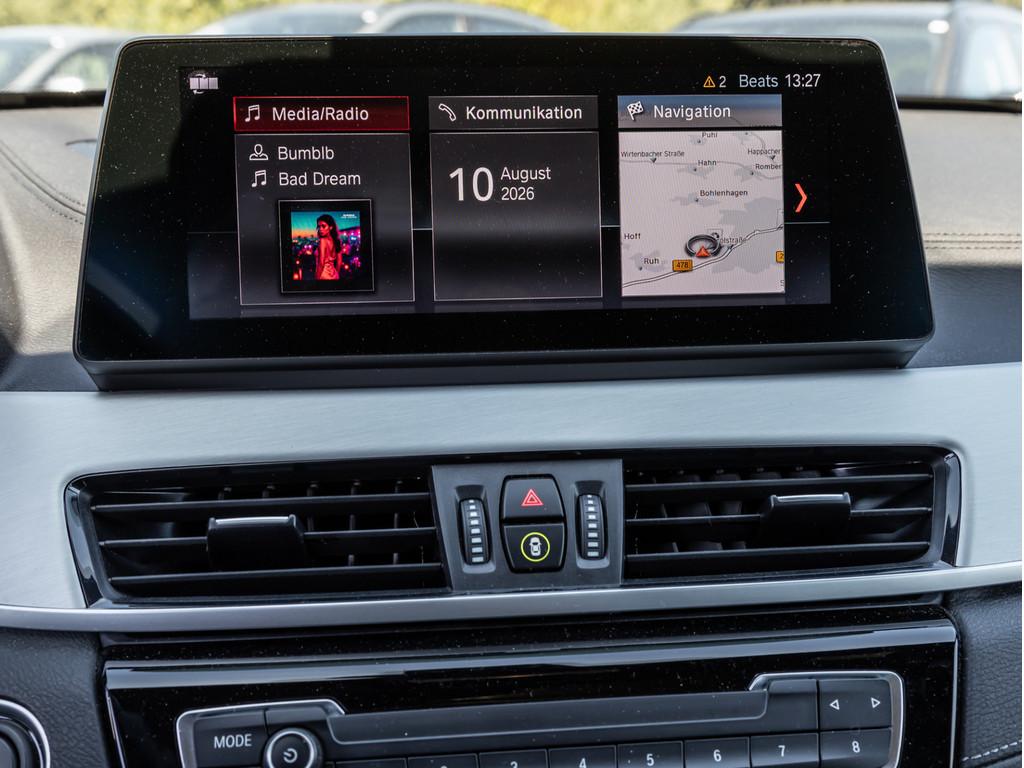BMW X1 xDrive25e M-Sport FACEL. PANO AHK HUD LED SHZ, миниатюра 12