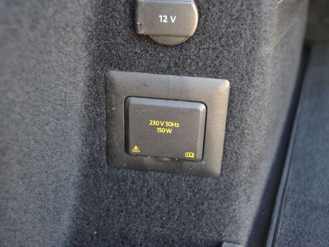 Touran 2.0 TDI DSG R-Line VOLL/STAND-HZ/PANORAMA