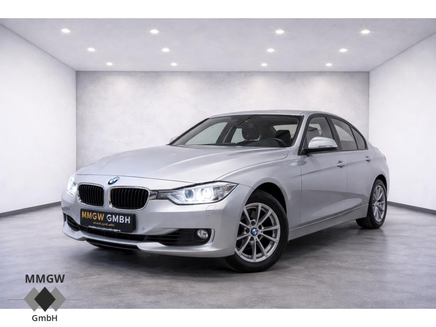 BMW 320 i Navi/BiXenon/Fahrerprofil/Ambiente/HZ/Keyl