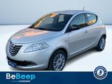 Lancia Ypsilon 1.2 8V GOLD S&S 69CV - silberne Lancia Ypsilon