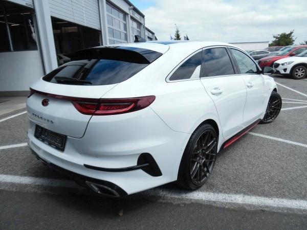 Kia ProCeed GT / mit Klappensteuerung