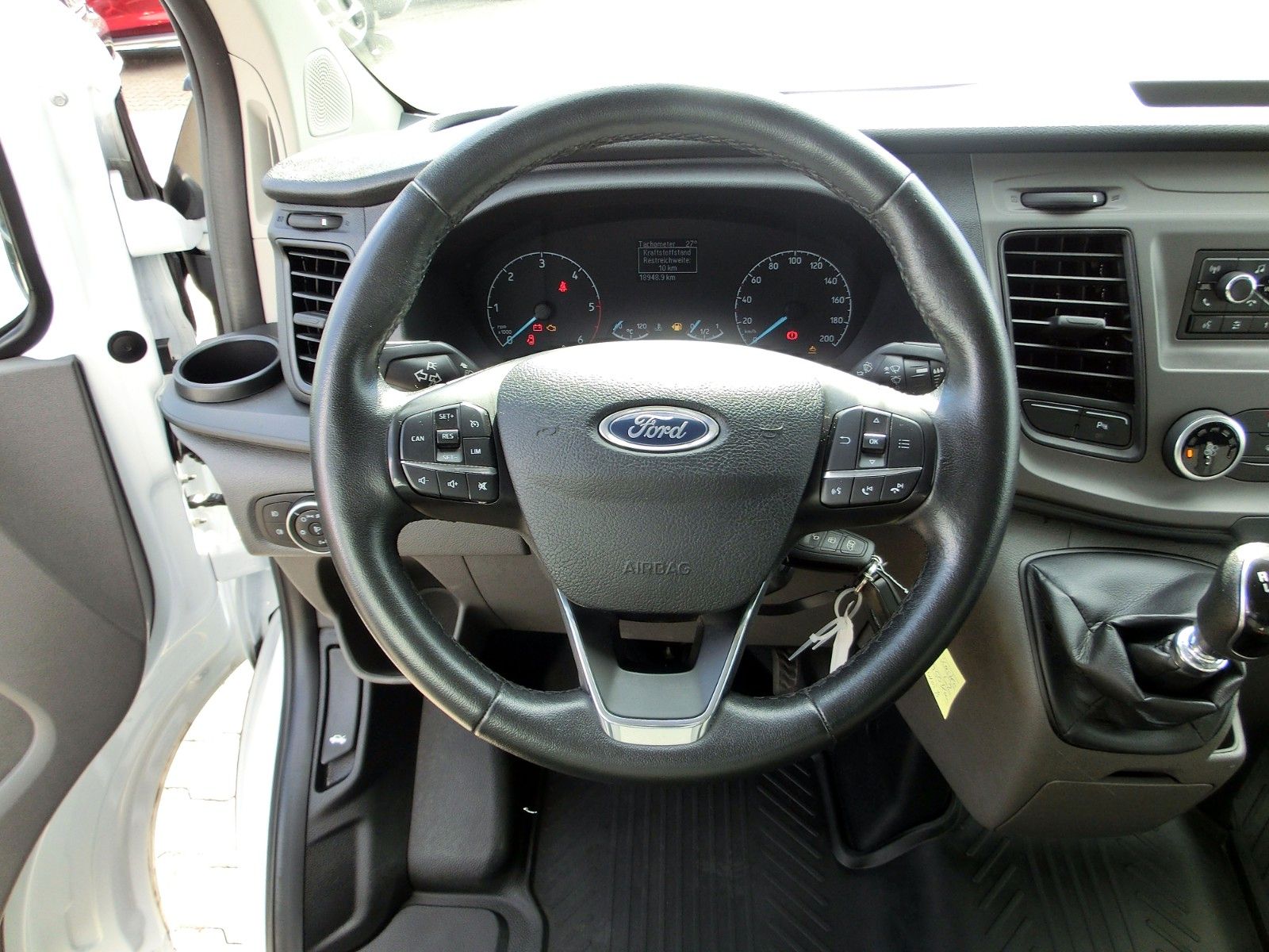 Fahrzeugabbildung Ford Transit Custom Kasten 300 L2 Trend