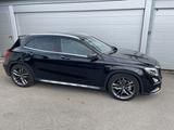 Mercedes-Benz GLA 45 AMG 4matic, Leder, Kamera, CarPlay - scheckheftgepflegte Mercedes GLA 45 AMG