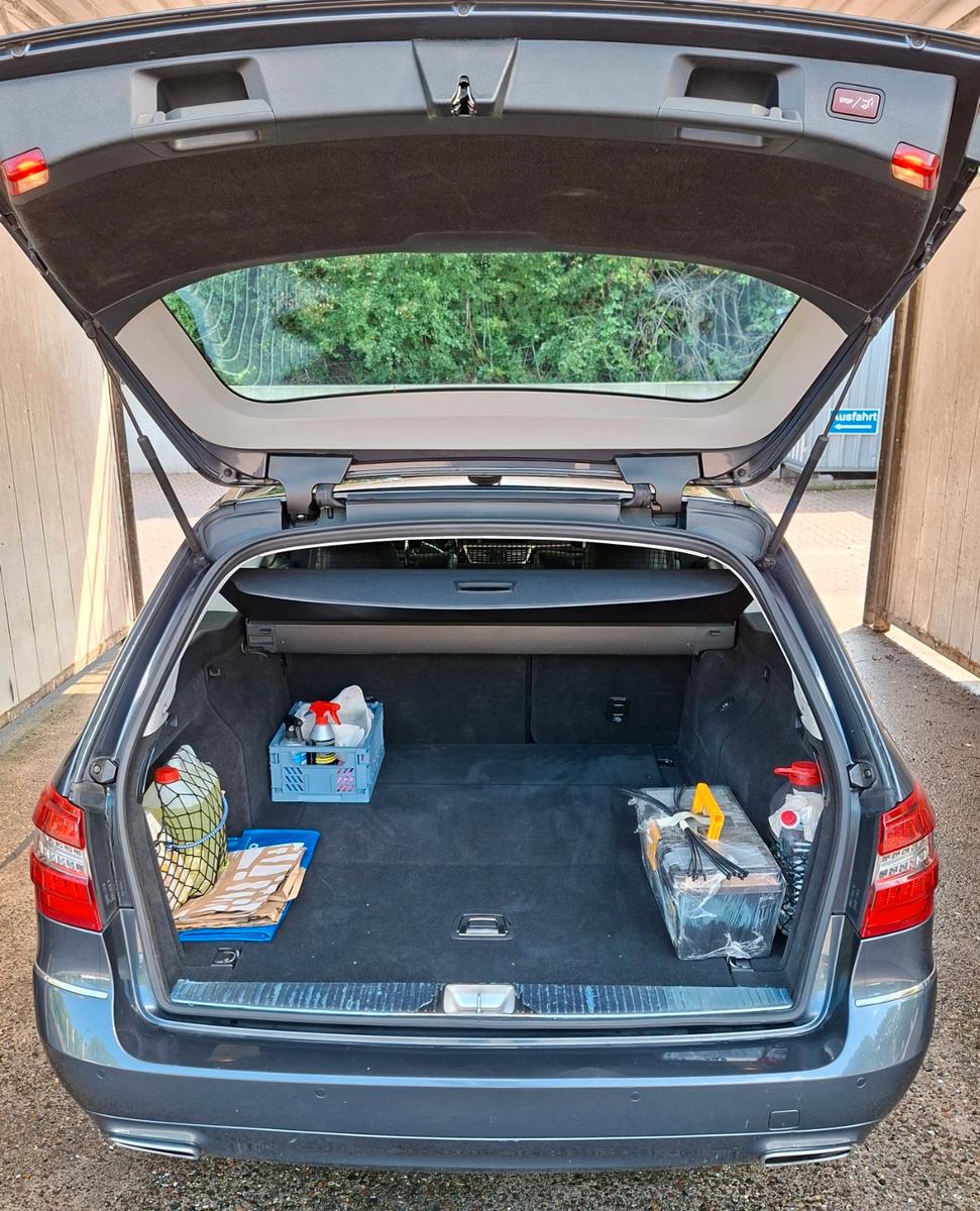 Mercedes-Benz E 220 CDI T BlueEFFICIENCY AVANTGARDE AVANTGARDE