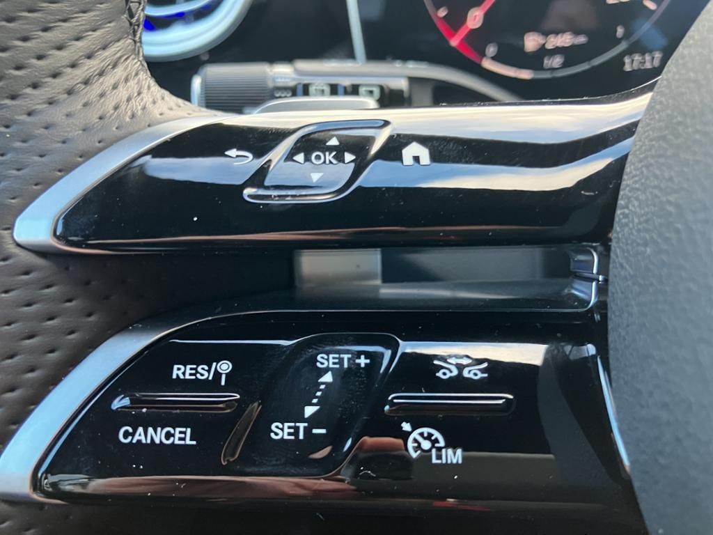 Fahrzeugabbildung Mercedes-Benz GLC 300 d 4M AMG*NIGHT*AHK*MEMORY*LED*KAMERA