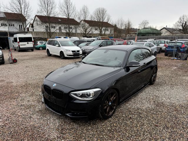 BMW M135i xDrive *Leder*Xenon*Automatik*Navi*