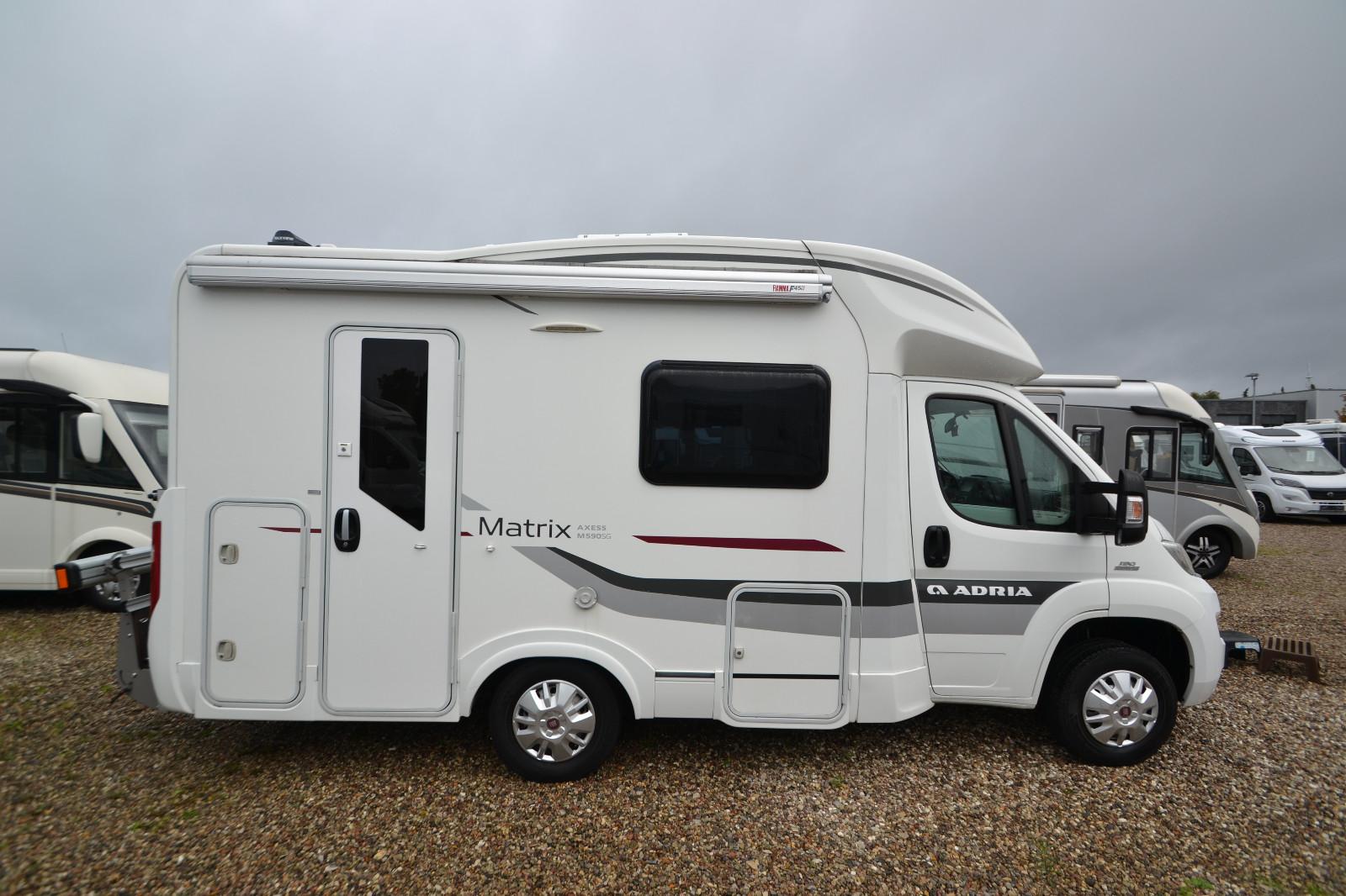 Adria Matrix 590 SG/ 6m / Luftfederung / Solar _( 63 )