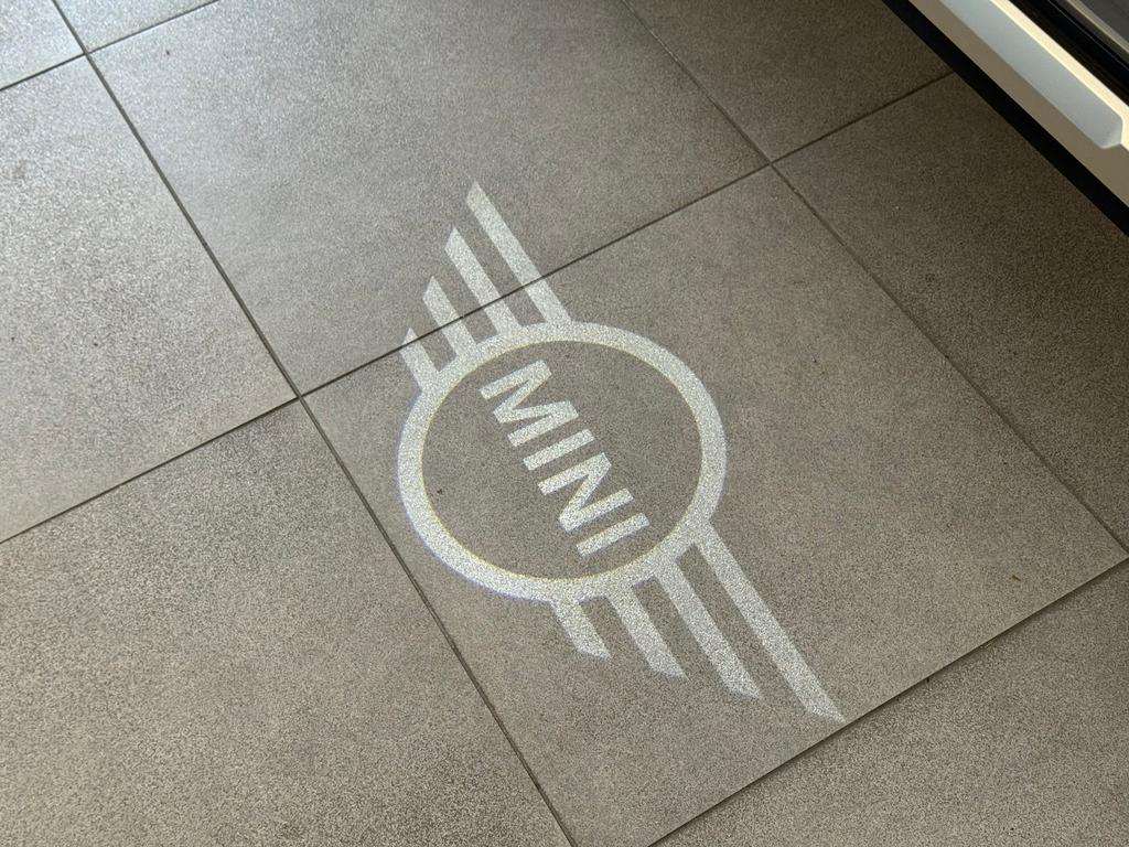 MINI Cooper C Countryman