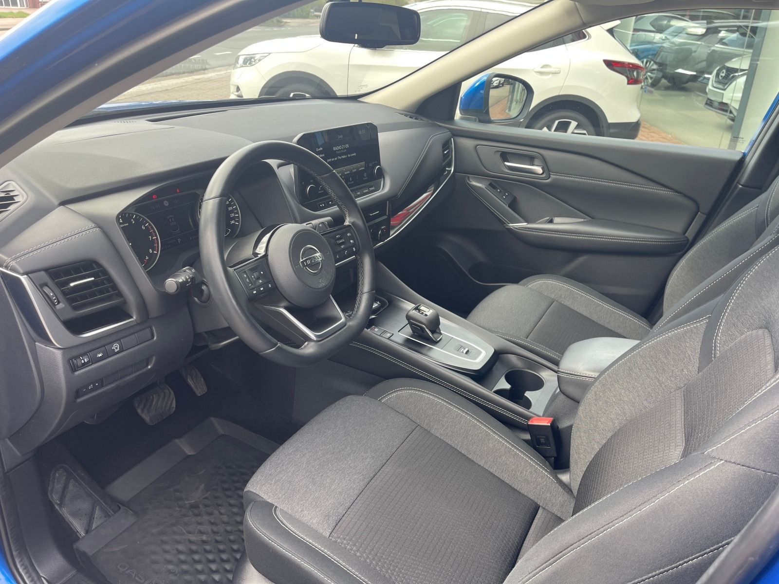 Fahrzeugabbildung Nissan Qashqai 1.3 Mild-Hybrid N-Connecta Automatik ACC