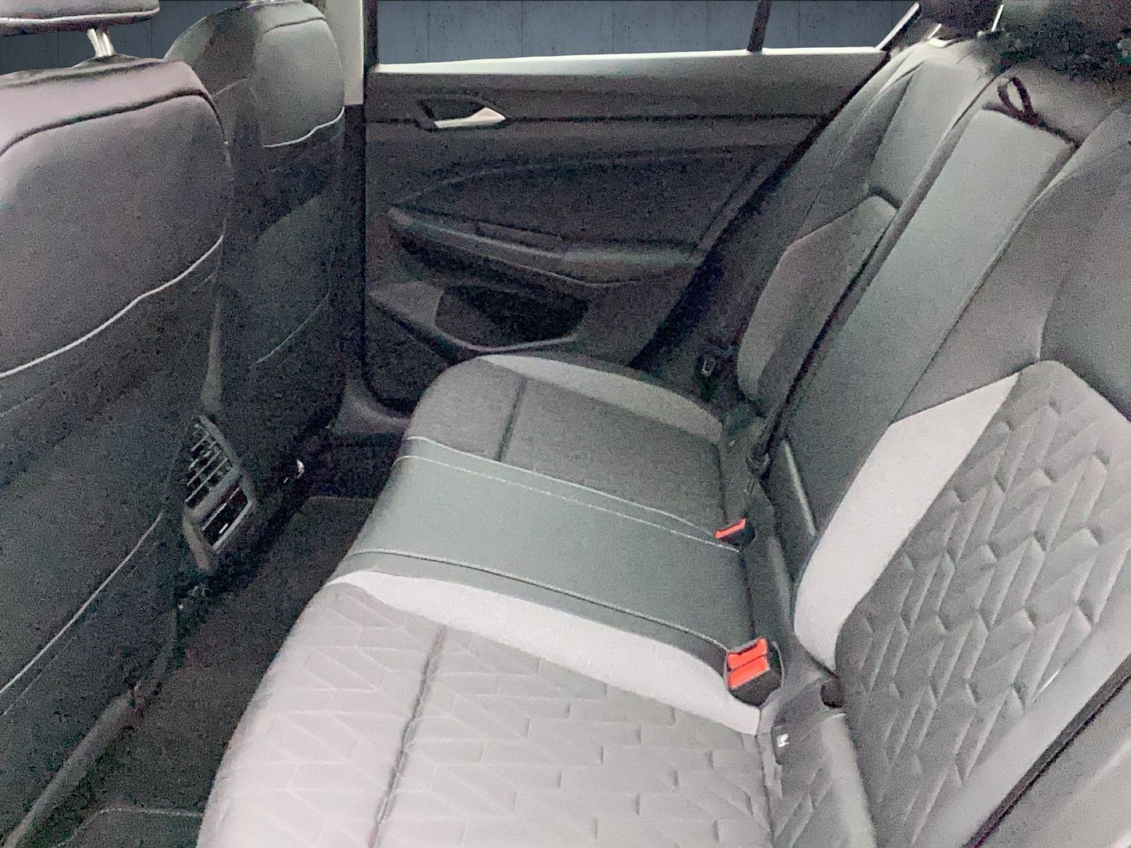 Volkswagen Golf - Bild 12