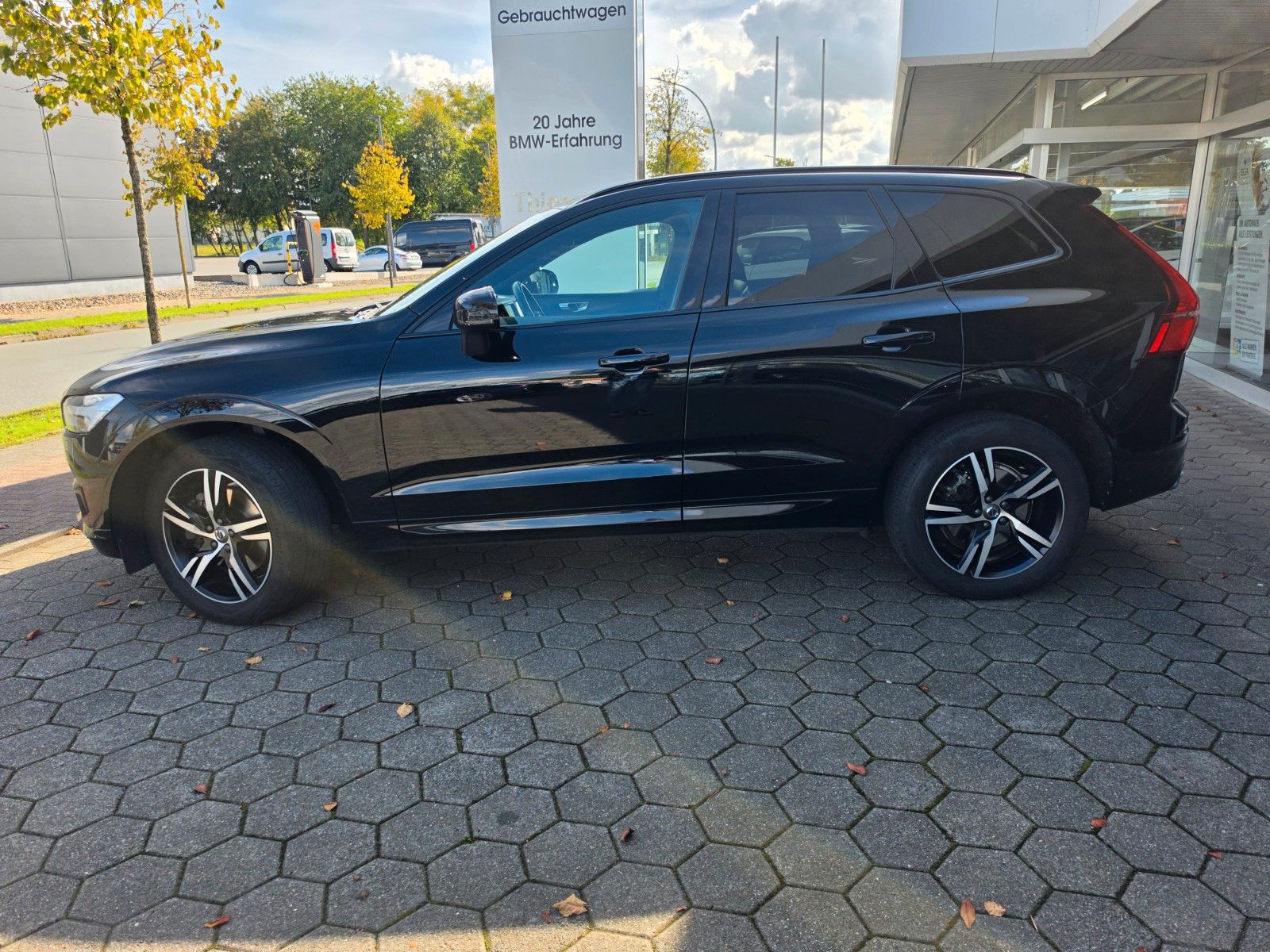 Volvo XC60 R Design AWD Xenium/Harman-Kardon imagem 2