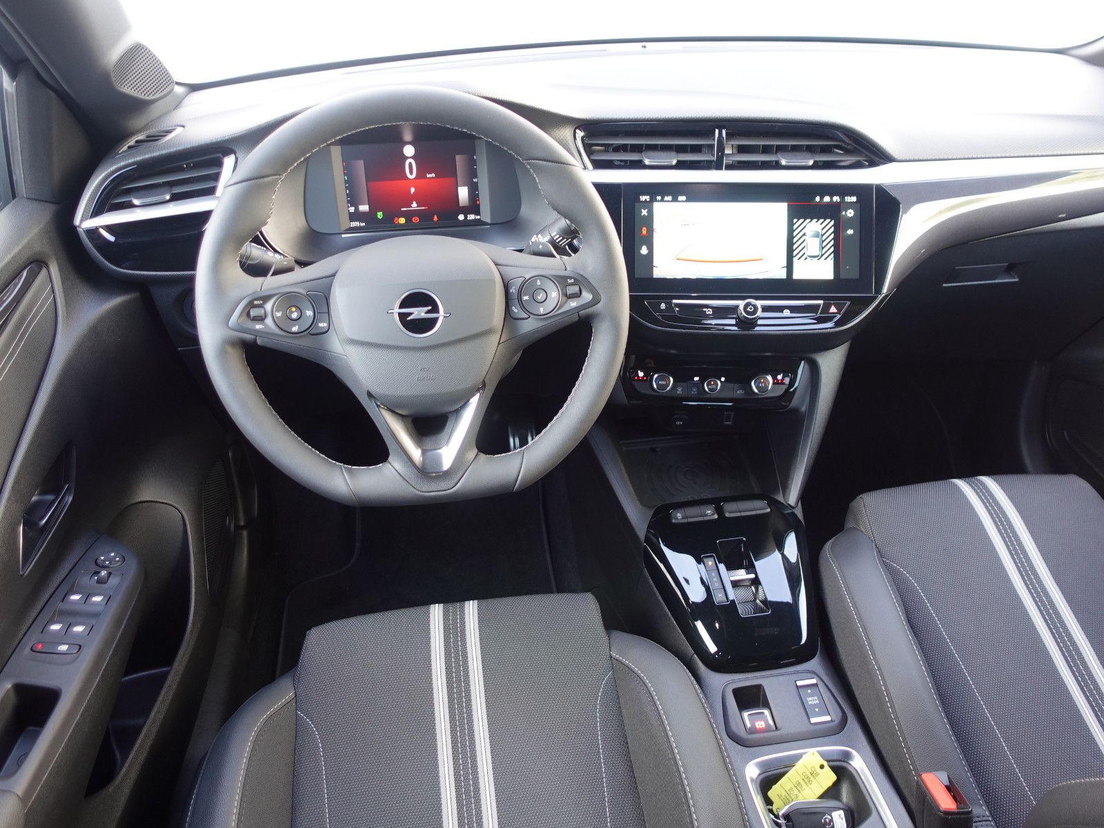 Fahrzeugabbildung Opel Corsa GS 1.2T AUTOMATIK,Navi,Kamera,Sitzhz,Allw.