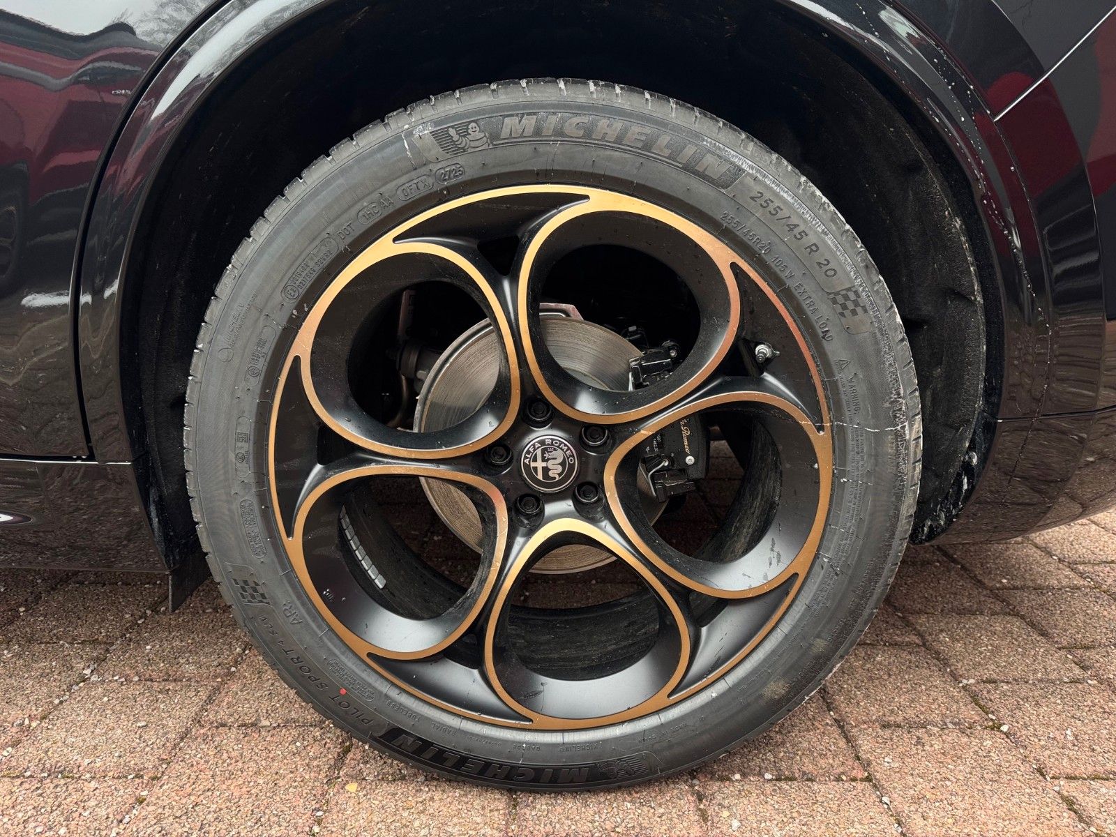 Fahrzeugabbildung Alfa Romeo Stelvio INTENSA 2.2 Diesel 210 PS Q4 NAVI PANORA