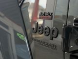 Jeep Wrangler Unlimited Sahara MAD MAX/BETT/SOLAR - Jeep Wrangler: Sahara Unlimited