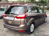 Ford Grand C-MAX Titanium.7Sitzer. Neue Zahnriemen - Ford Grand C-Max mit Benzin-Antrieb