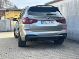 BMW X3 M COMPETITION M COMPETITION - BMW X3 M mit Benzin-Antrieb: Ambiente-Beleuchtung