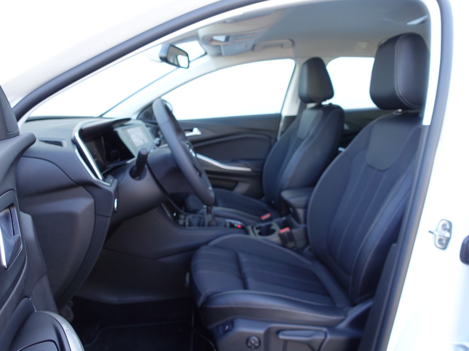 Fahrzeugabbildung Opel Grandland GS 1.2T,Navi,Kamera,AHK,Sitzhzg,Allw.