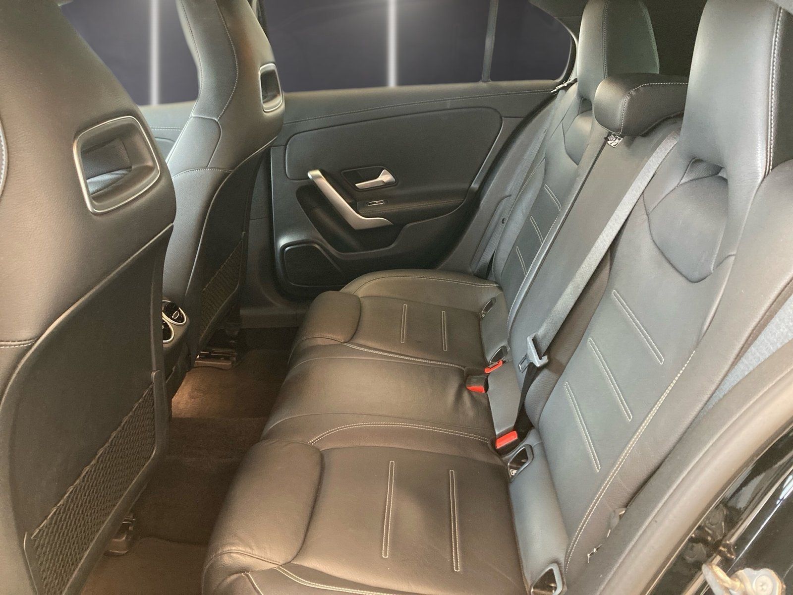 Fahrzeugabbildung Mercedes-Benz A 180 AMG*Distronic*Pano*Totwinkel*Kamera*LED*18