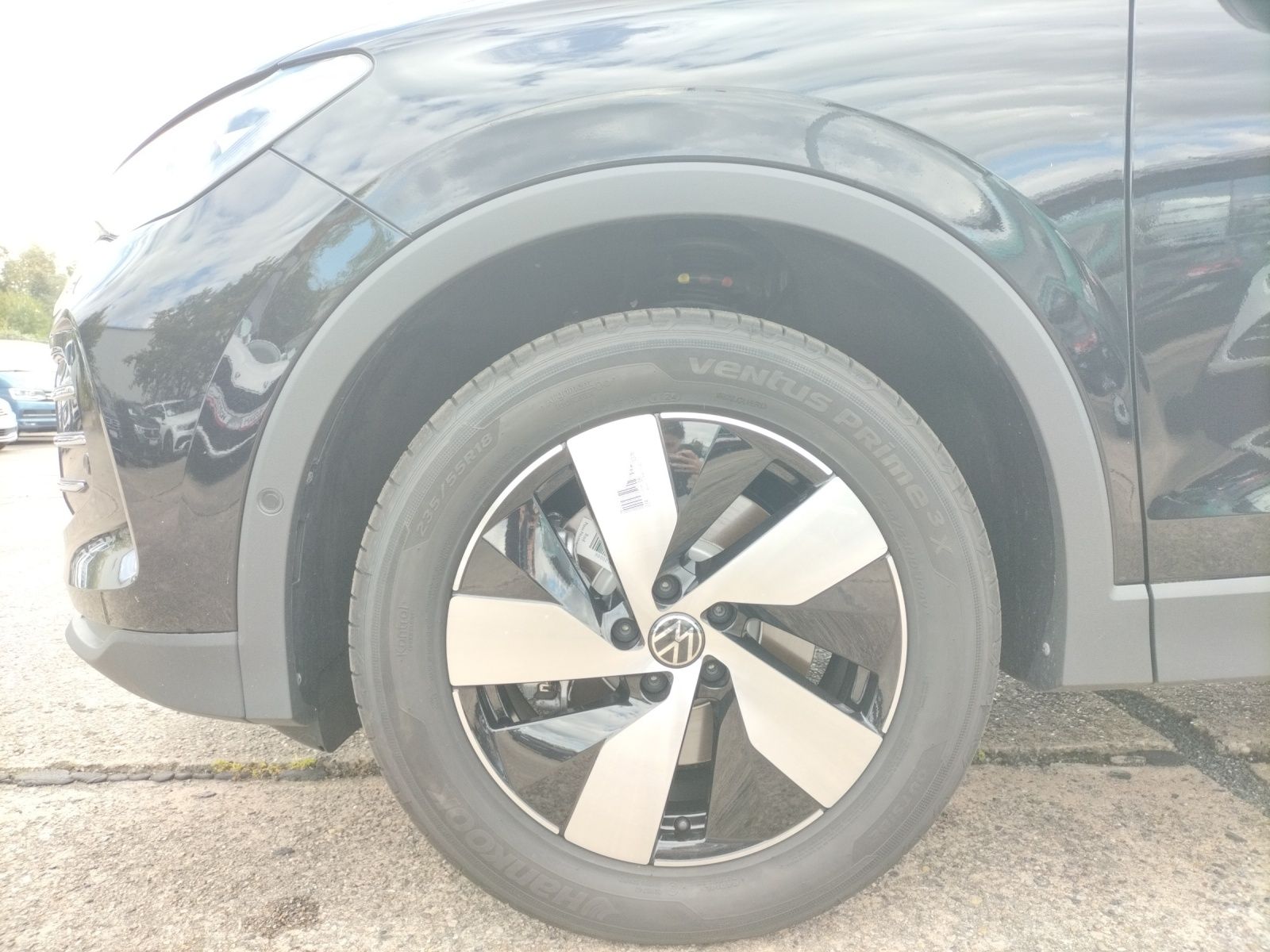 Fahrzeugabbildung Volkswagen Tiguan TDI Elegance DSG 4M LED AHK Navi HUD Pano