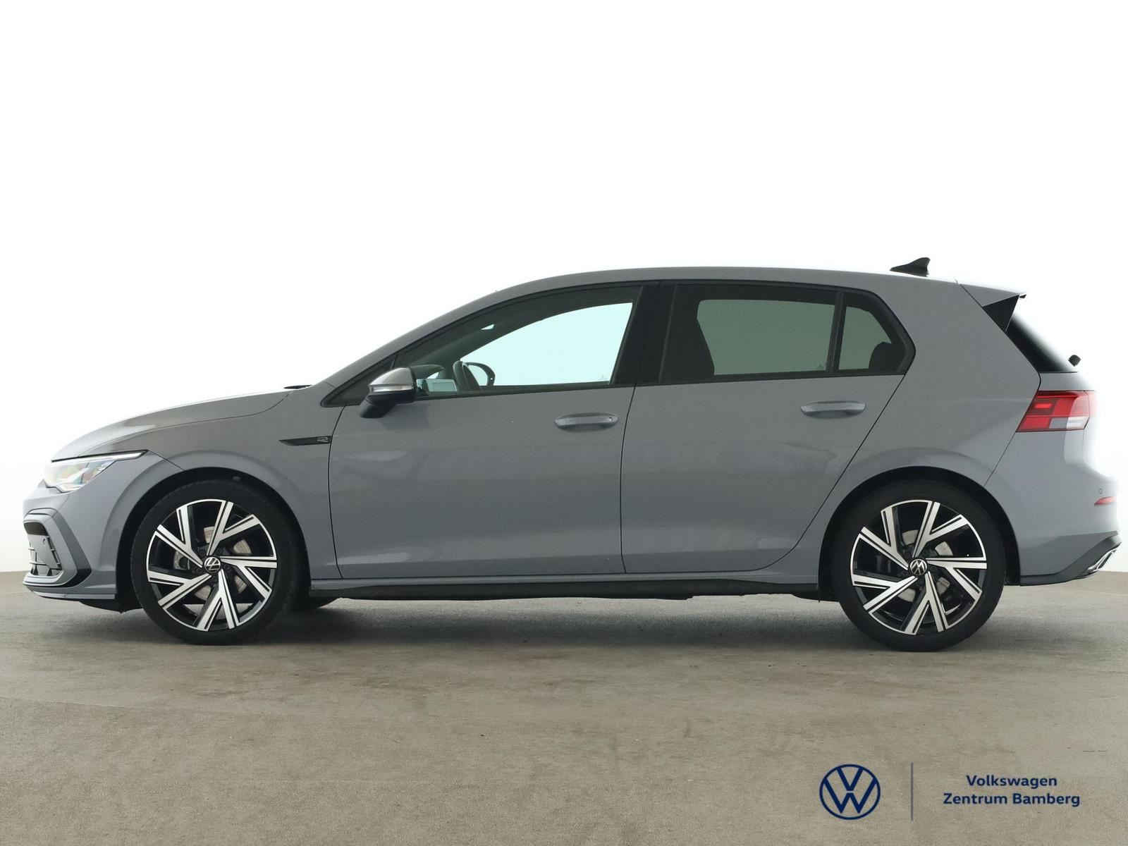 Volkswagen Golf VIII 1.5 eTSI R-LINE+DSG+LED+APP+ACC+PDC