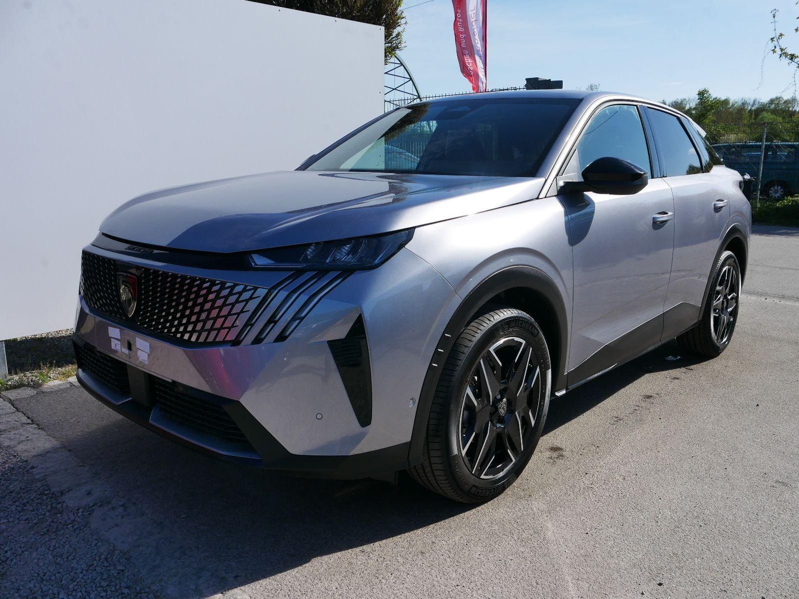 Peugeot 3008 Allure Exclusive HYBRID 145 e-DCS6*NAVI*LED imagem 2