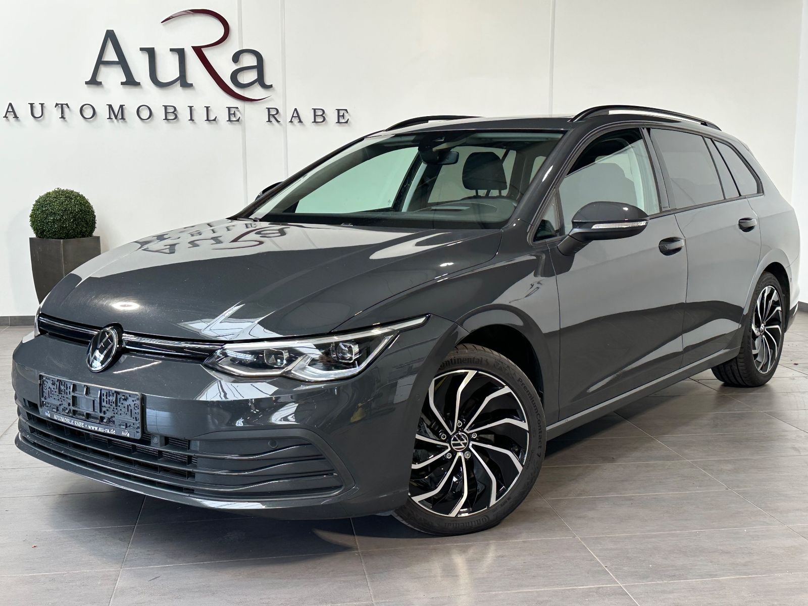 Volkswagen Golf Variant 2.0 TDI DSG Life NAV+LED+PANO+AHK imagem 2