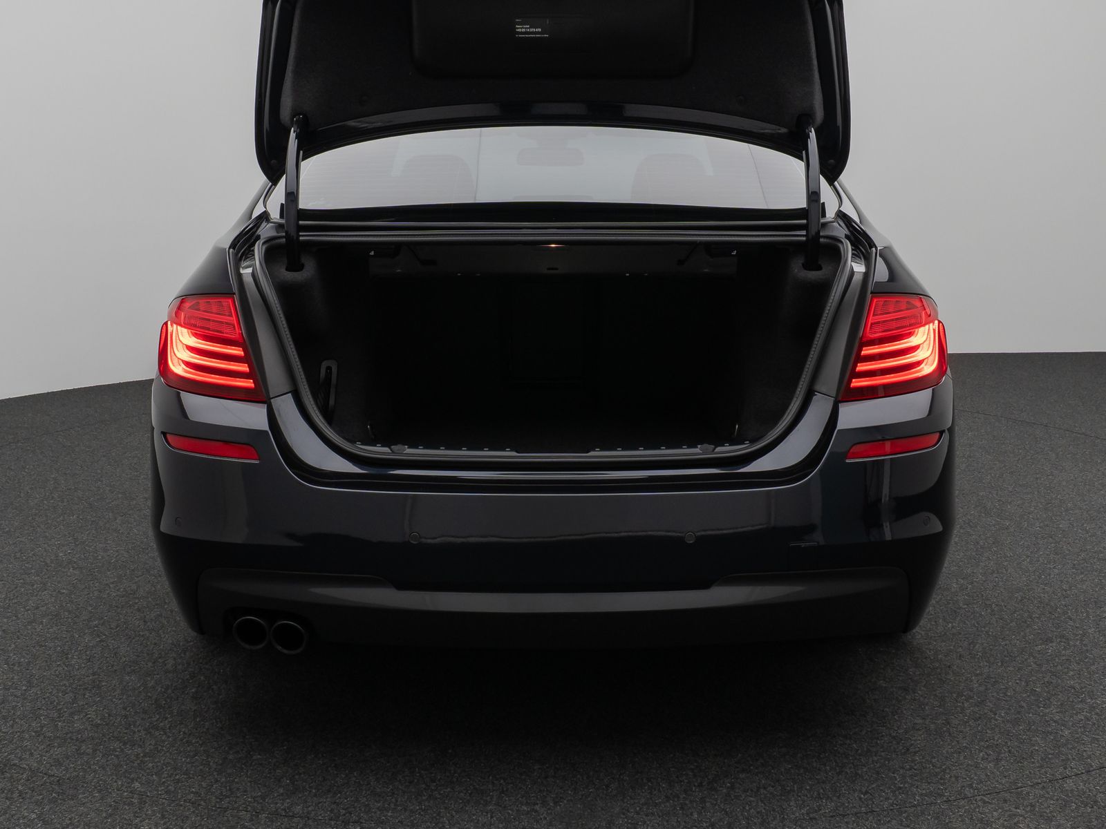 Fahrzeugabbildung BMW 525d M Sport Kamera HUD HiFi DrivingAssist LED