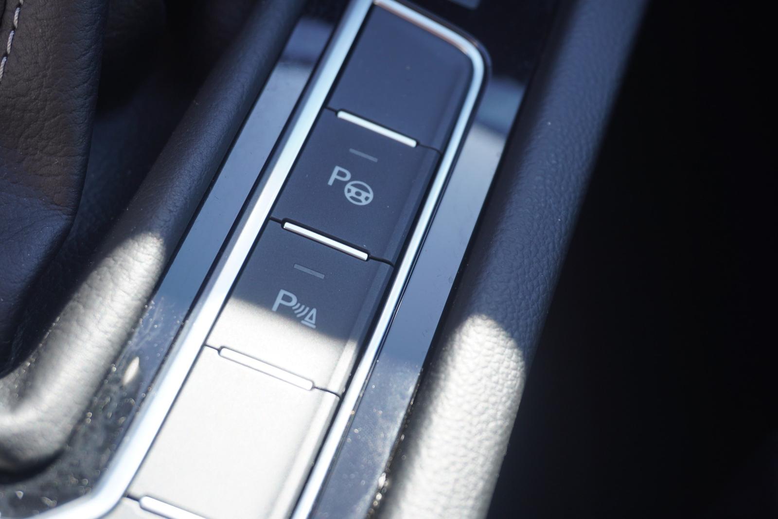 Volkswagen Passat 1.5 TSI DSG 2x R-Line LED ACC AHK, миниатюра 25
